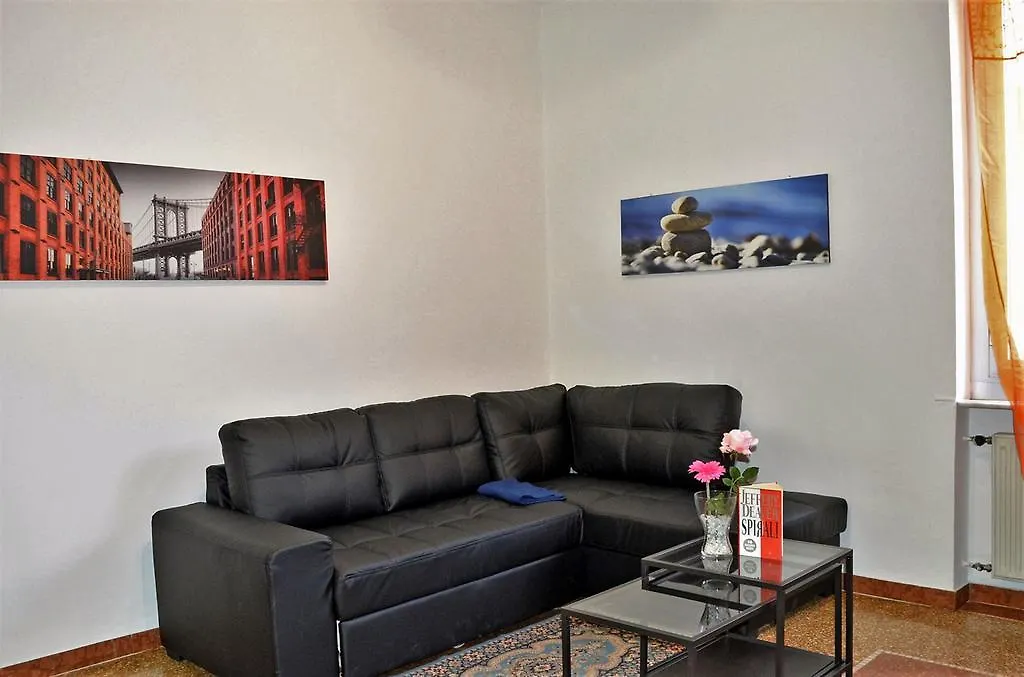 House Orione By Holiday World Apartment Genoa